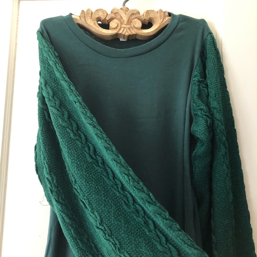 Davi & Dani Forest Green Knit-Sleeve Shift Dress